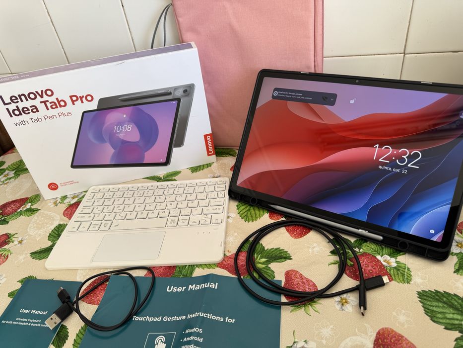 Tablet Lenovo Idea Tab Pro – 256GB com acessórios