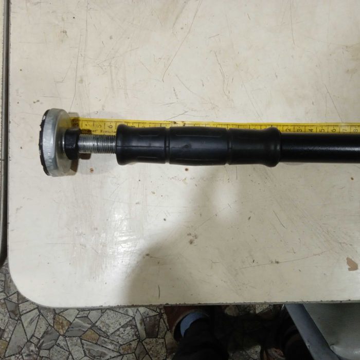 drążek do podciągania rozporowy