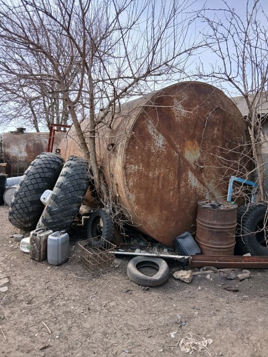 Продам бочку 25кубів