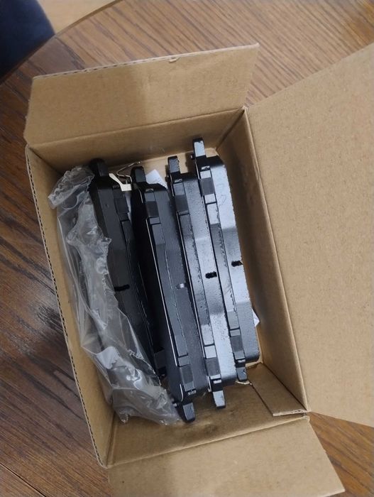 Колодки тормозні Nissan leaf 2 2019р перед