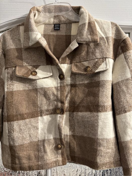 Kratkowana kurtka oversitze, rozmiar S