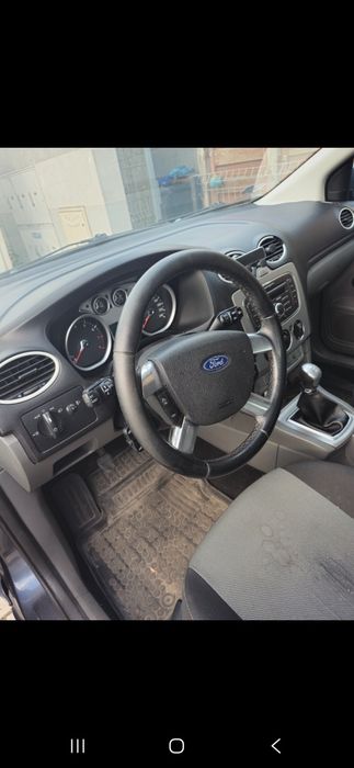 Ford Focus 1.6 2010r