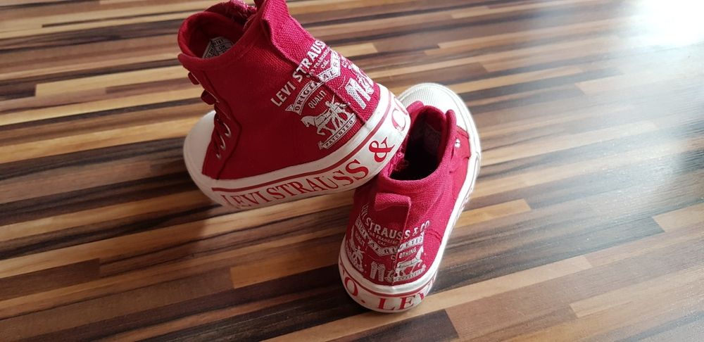 Sneakersy chłopięce w rozm 29 LEVI'S