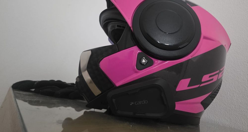 Capacete +casaco+ luvas e capa de chuva