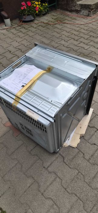Piekarnik pod zabudowe, nie używany