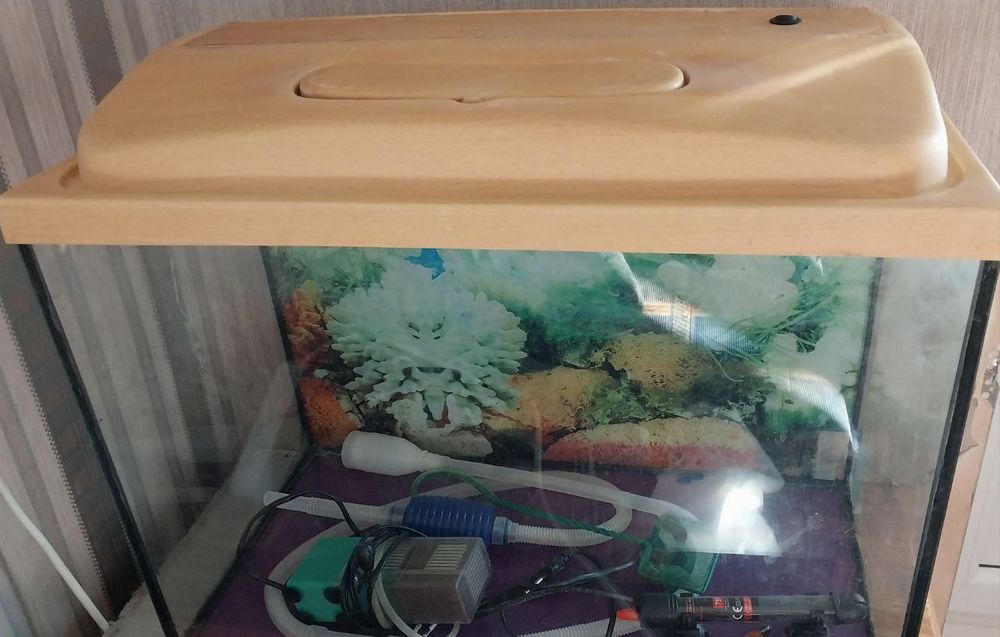 Акваріум 70 літрів