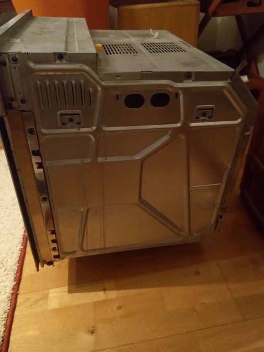 Piekarnik Whirlpool do zabudowy