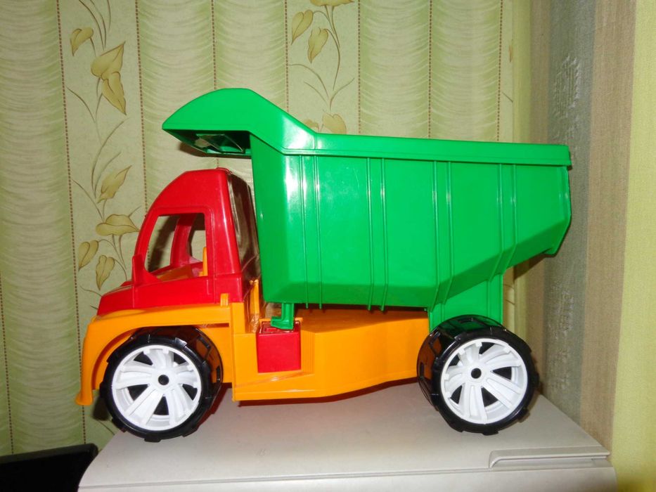 грузовик    бетономешалка