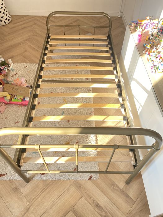 Złote łóżko dziecięce retro Vipack 90x200