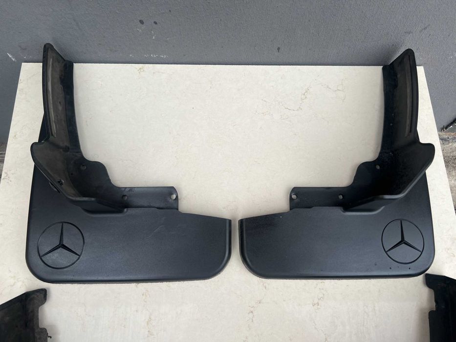 Брызговик Mercedes ML W164 комплект брызговиков GL X164 бризговик