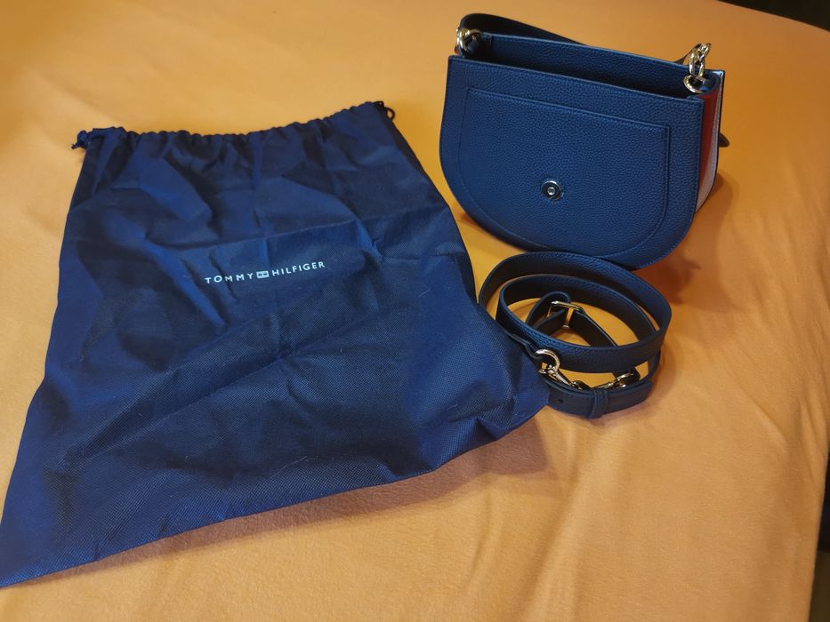 Damska torebka granatowa Tommy Hilfiger