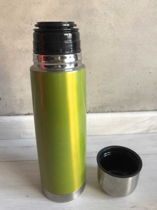 Zielony termos do kawy herbaty nierdzewny 0,5 litra