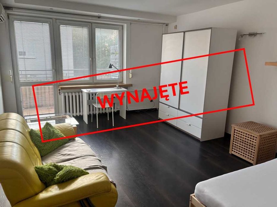 Duży pokój 18m² z BALKONEM i KLIMATYZACJĄ dla studentów – Centrum Opola (Kośnego/Katowicka)