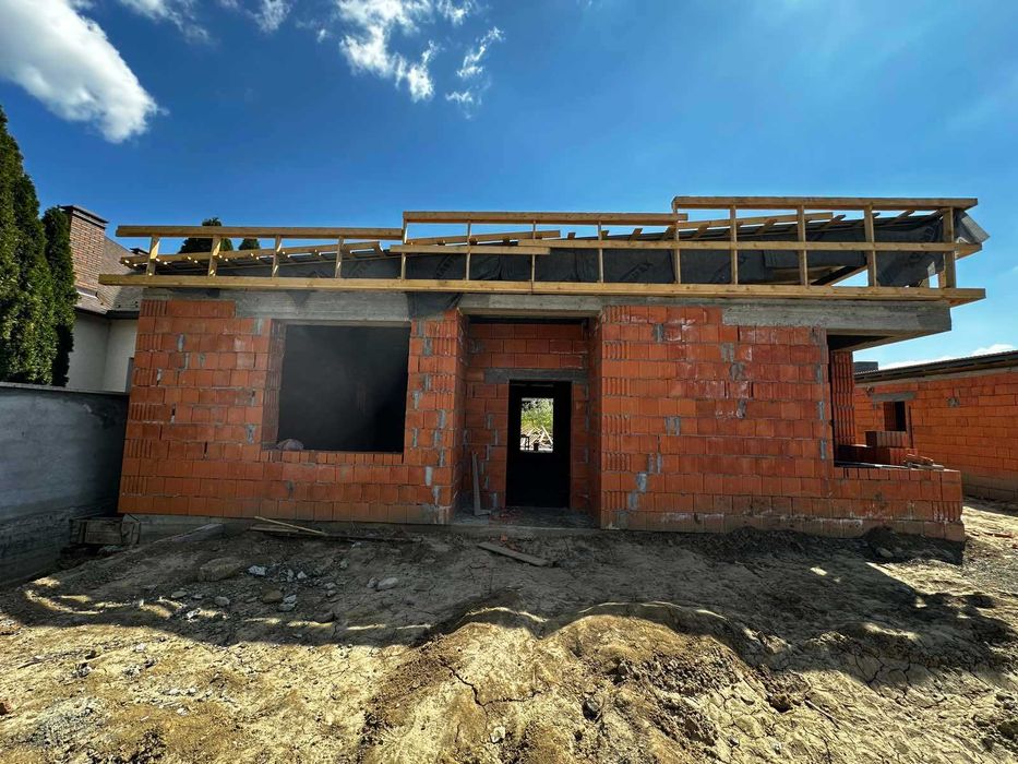 Будинок з газом на завершальній стадії будівництва 5 хв від центру