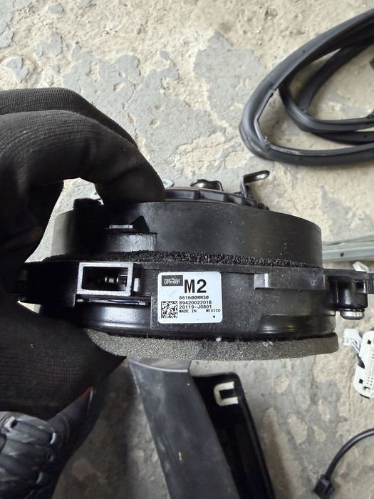 комплект задніх правих дверей Lexus nx 16-22р, внутрянка