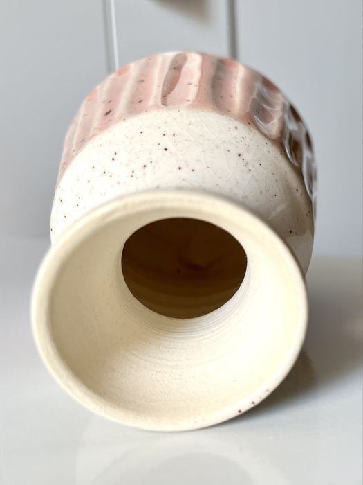 Small ceramic jug425333523334440964