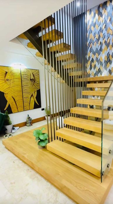 Schody na konstrukcji