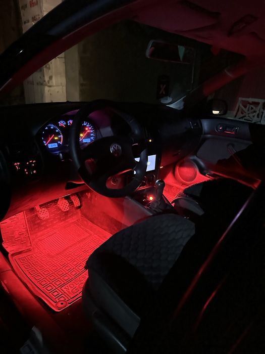 Volkswagen Golf 2003 ідеал