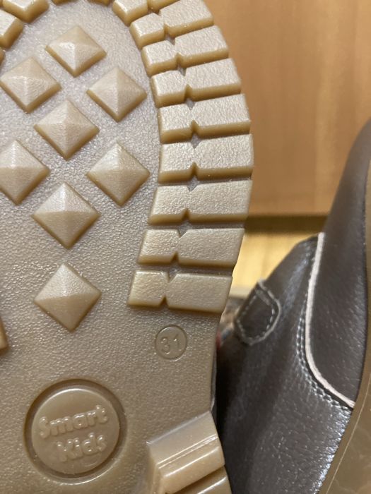 Продам зимние ботинки на мальчика