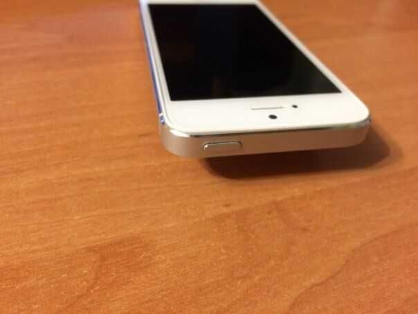 Продам айфон 4 S вживаний