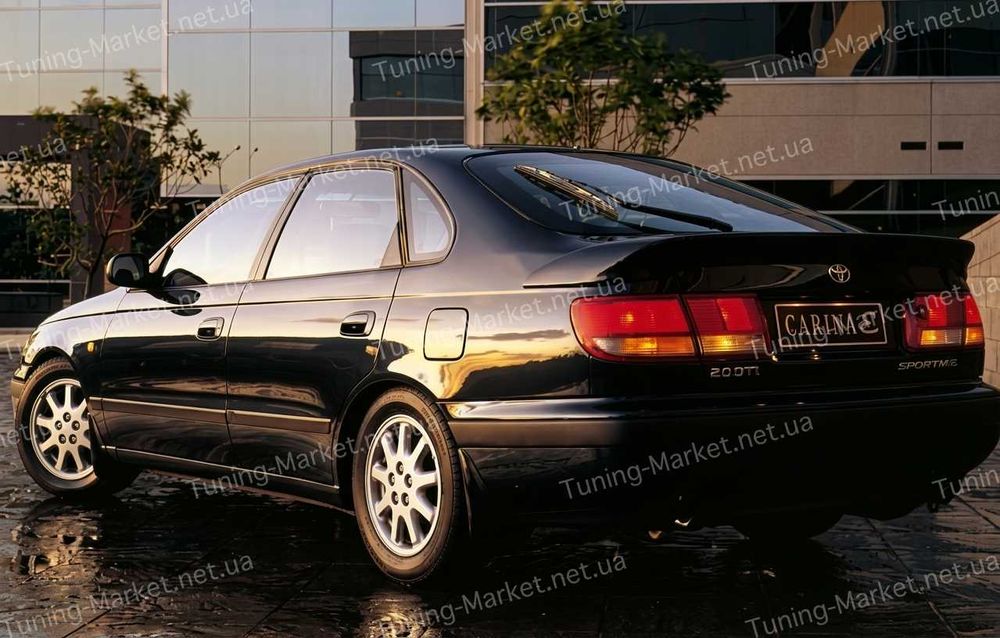 Спойлер на крышку багажника Toyota Carina E T190 sedan liftback, Тюнинг Тойота Карина Е Седан Хэтчбек