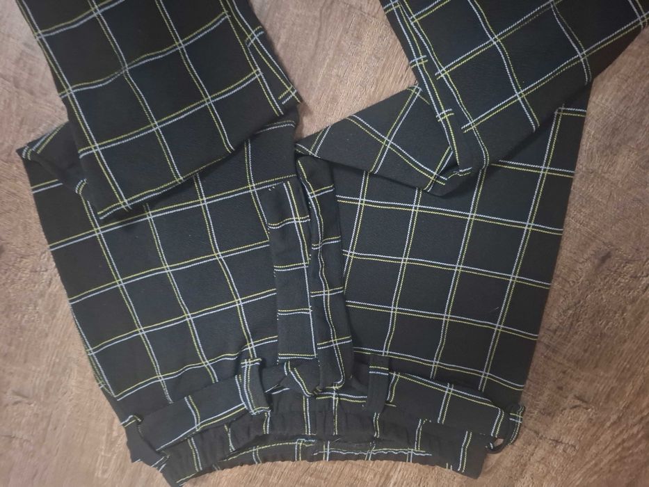 Spodnie w kratę z wiązaniem M (zmetki 42) (479)