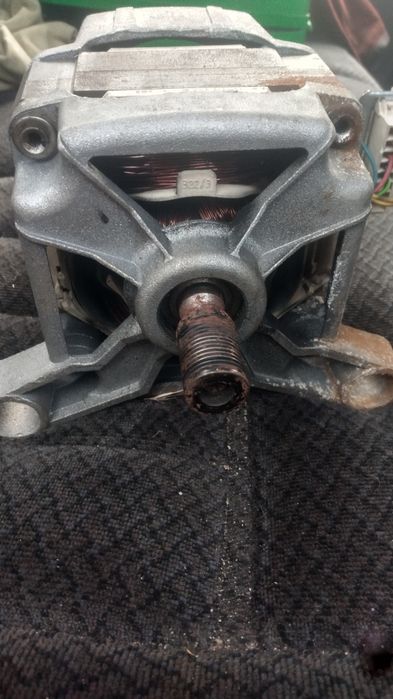 Двигатель на стальную машинку