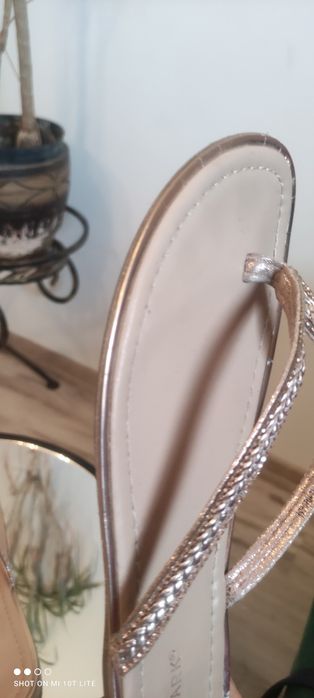 Japonki złote klapki