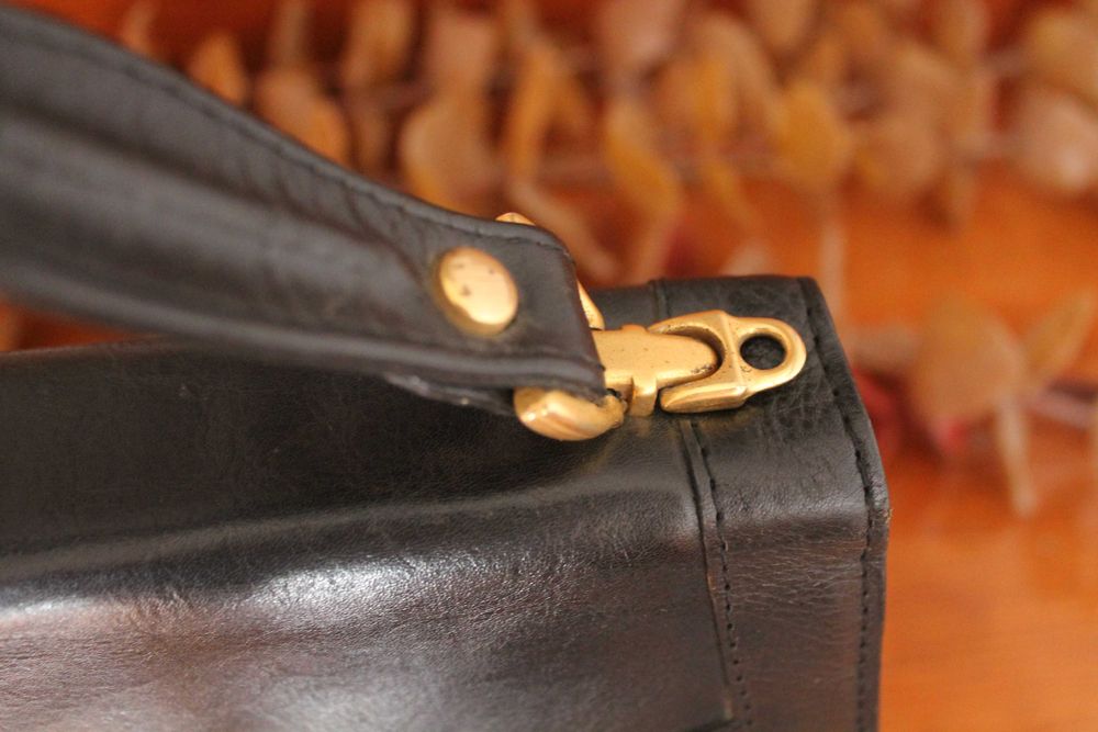 Mala de mão em pele