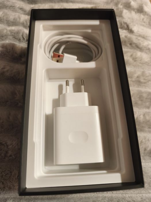 Realme 10 RMX3630 8GB Ram 128GB pamieci android 14 LTE 90hz amoled