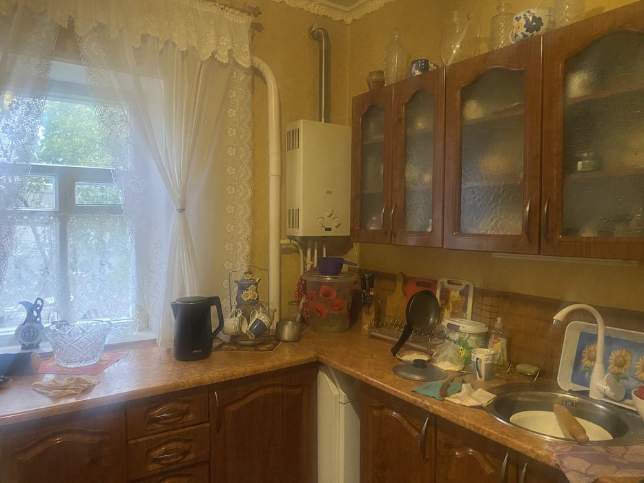 Продам газ. будинок зі зручностями в районі монастиря