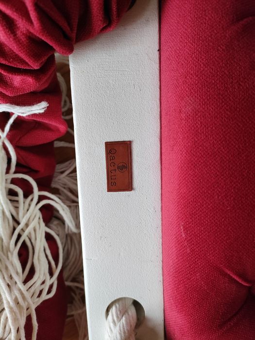 Tapicerowana huśtawka dla dzieci z oparciem QACTUS