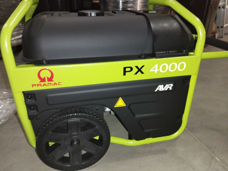 Генератор Бензиновий Pramac PX 4000