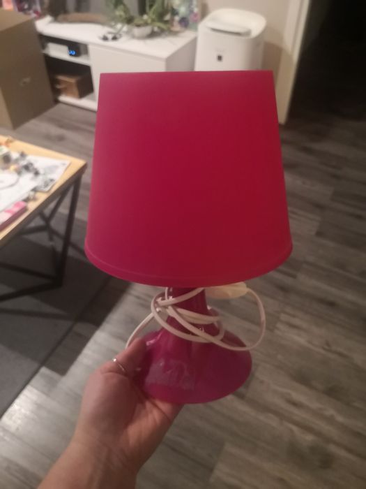 Lampka nocna różowa ikea