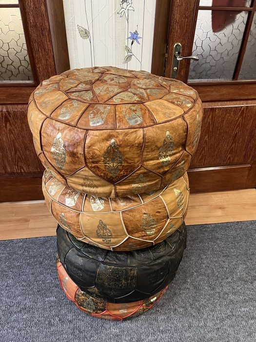 Пуфи для сидіння, шкіряні