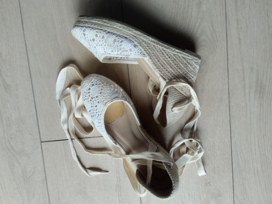 DeeZee sandały espadryle ażurowe r. 39