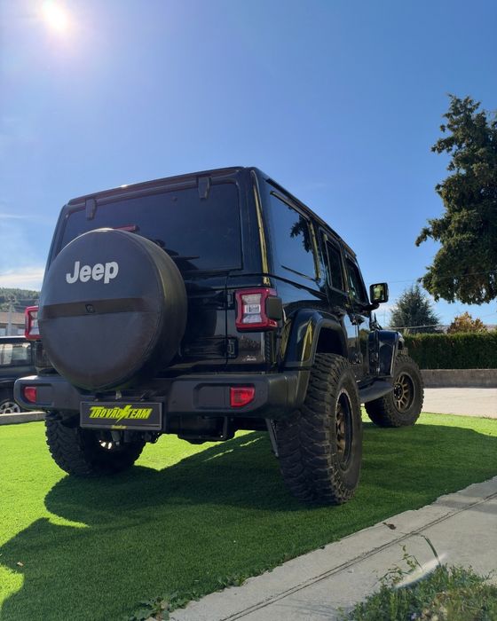Jeep Wrangler JL