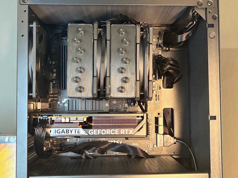 Komputer stacjonarny gamingowy Ryzen 5 / RTX 5060 / 1TB / 32 GB RAM