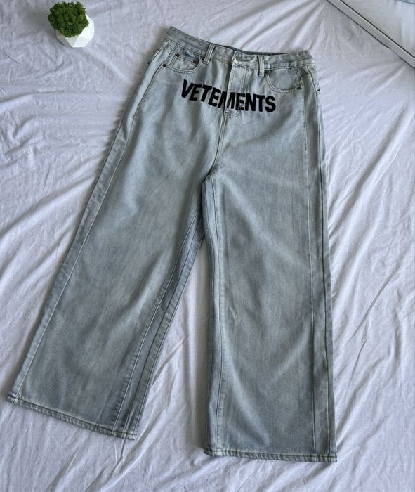 Джинси Vetements