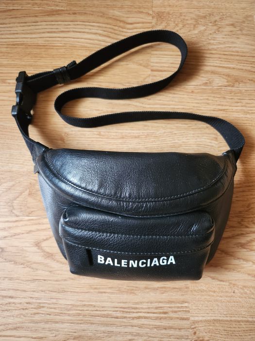 Balenciaga Nerka Italy.