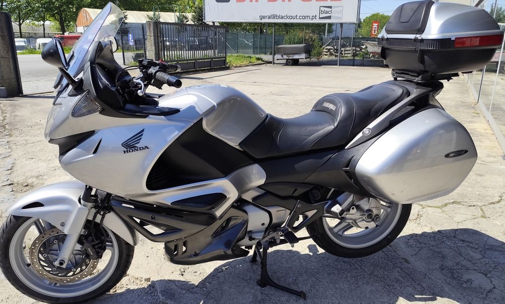 Honda Deauville nt700