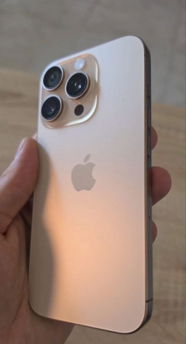 Iphone 16 Pro desert. (Como novo)
