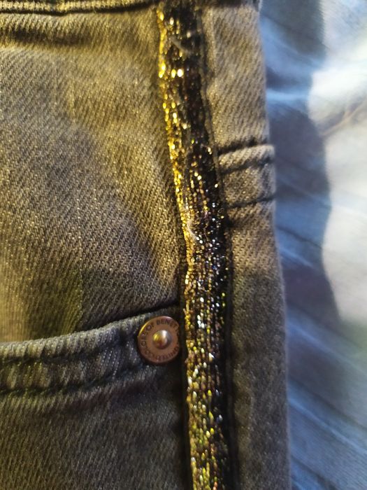 Модные джинсы Benetton