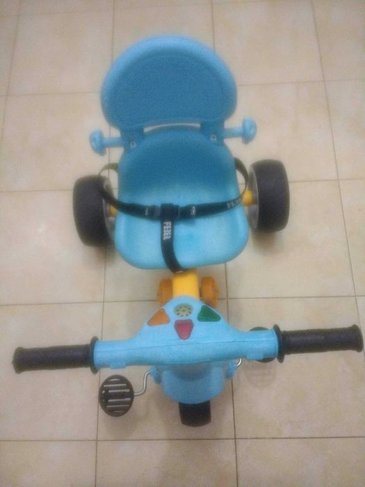 Triciclo Feber, muito bem estimado (ler anuncio)