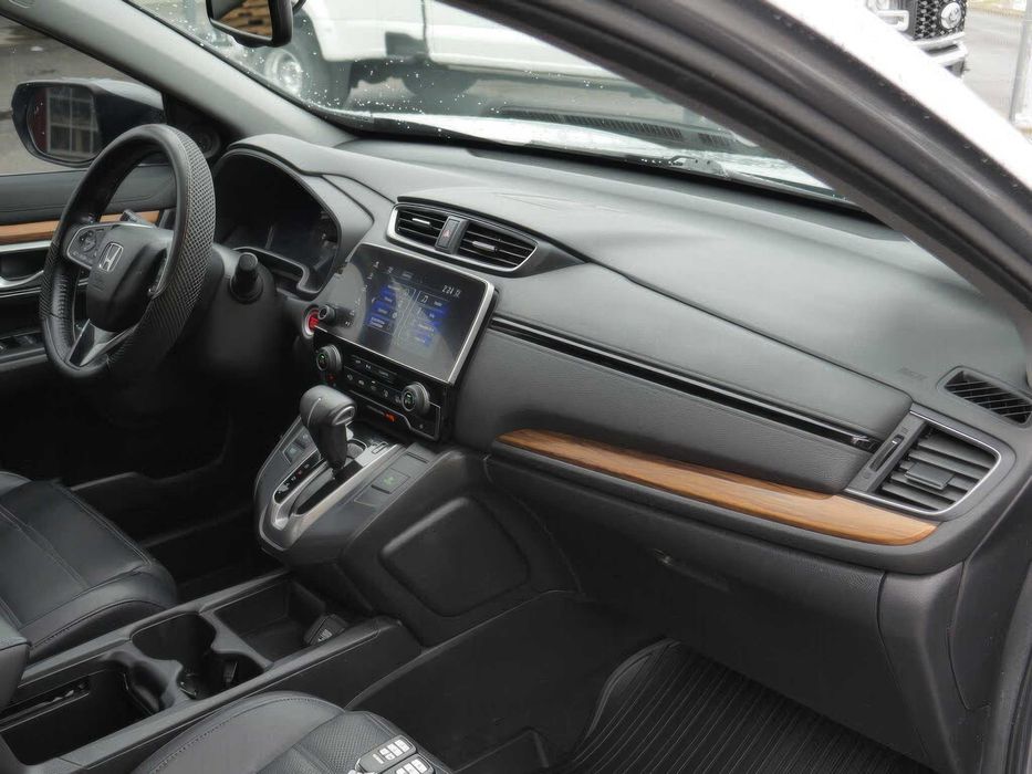 Honda CR-V Touring      2018