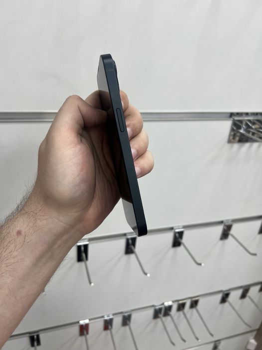 iPhone 13 128GB Black
