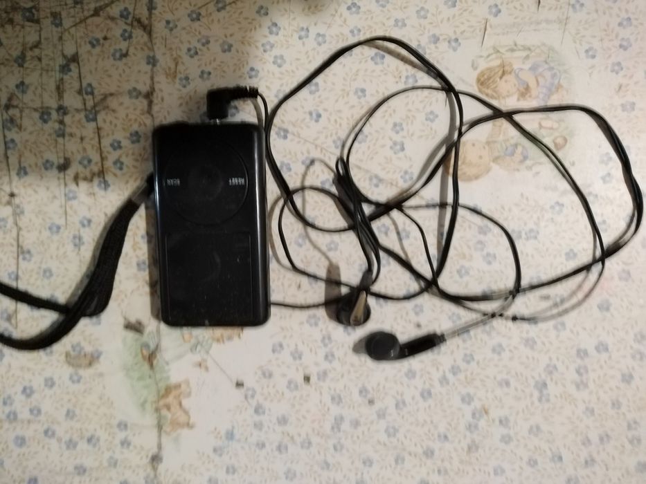 Vendo rádio musicas para ouvir bom estado