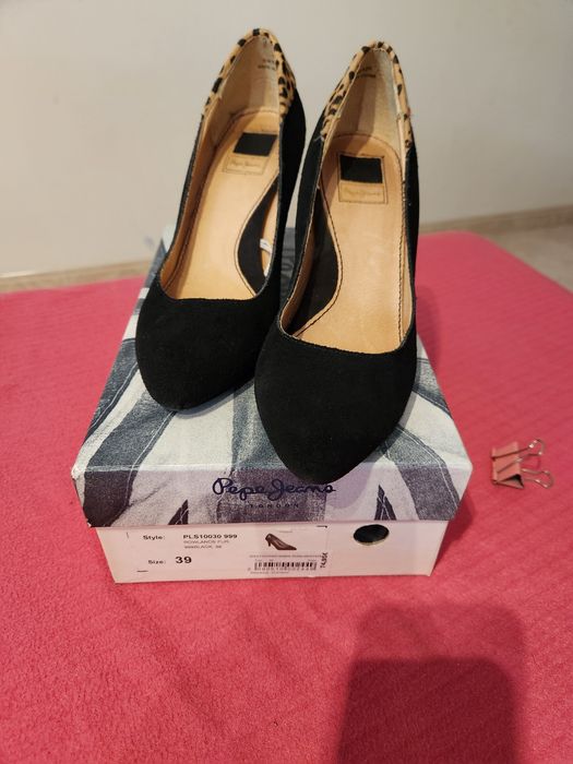 Sapatos em bom estado