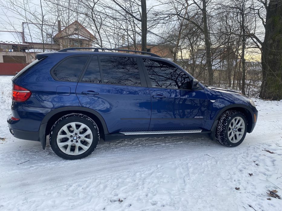 Продам BMW х5 2011