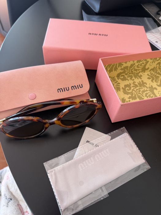 Oculos miu miu novos